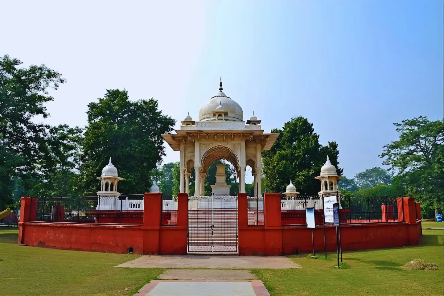 Begham hazraat Mahal Park